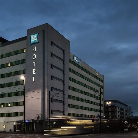 Ibis Budget Manchester Salford Quays Bagian luar foto