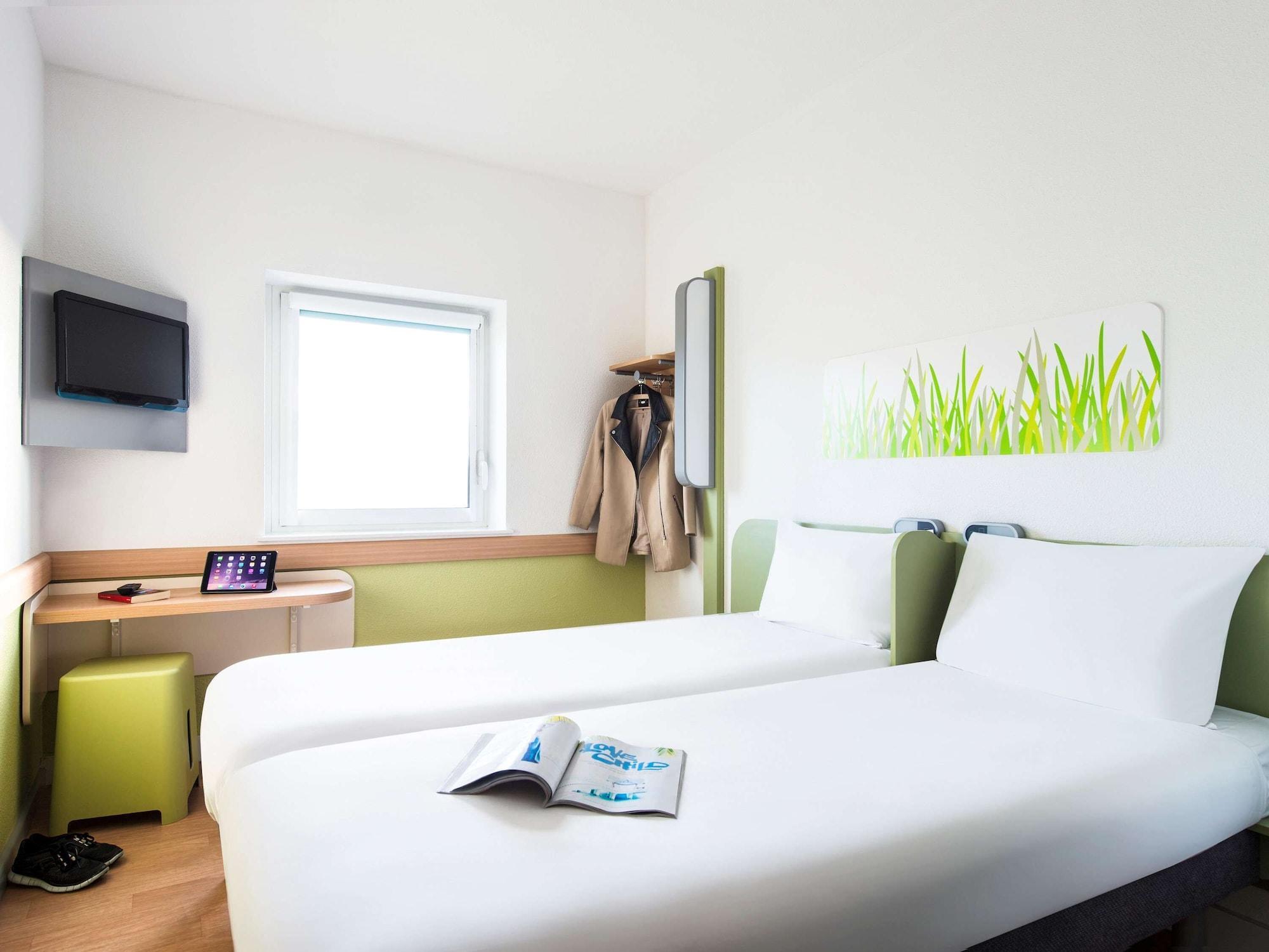 Ibis Budget Manchester Salford Quays Bagian luar foto