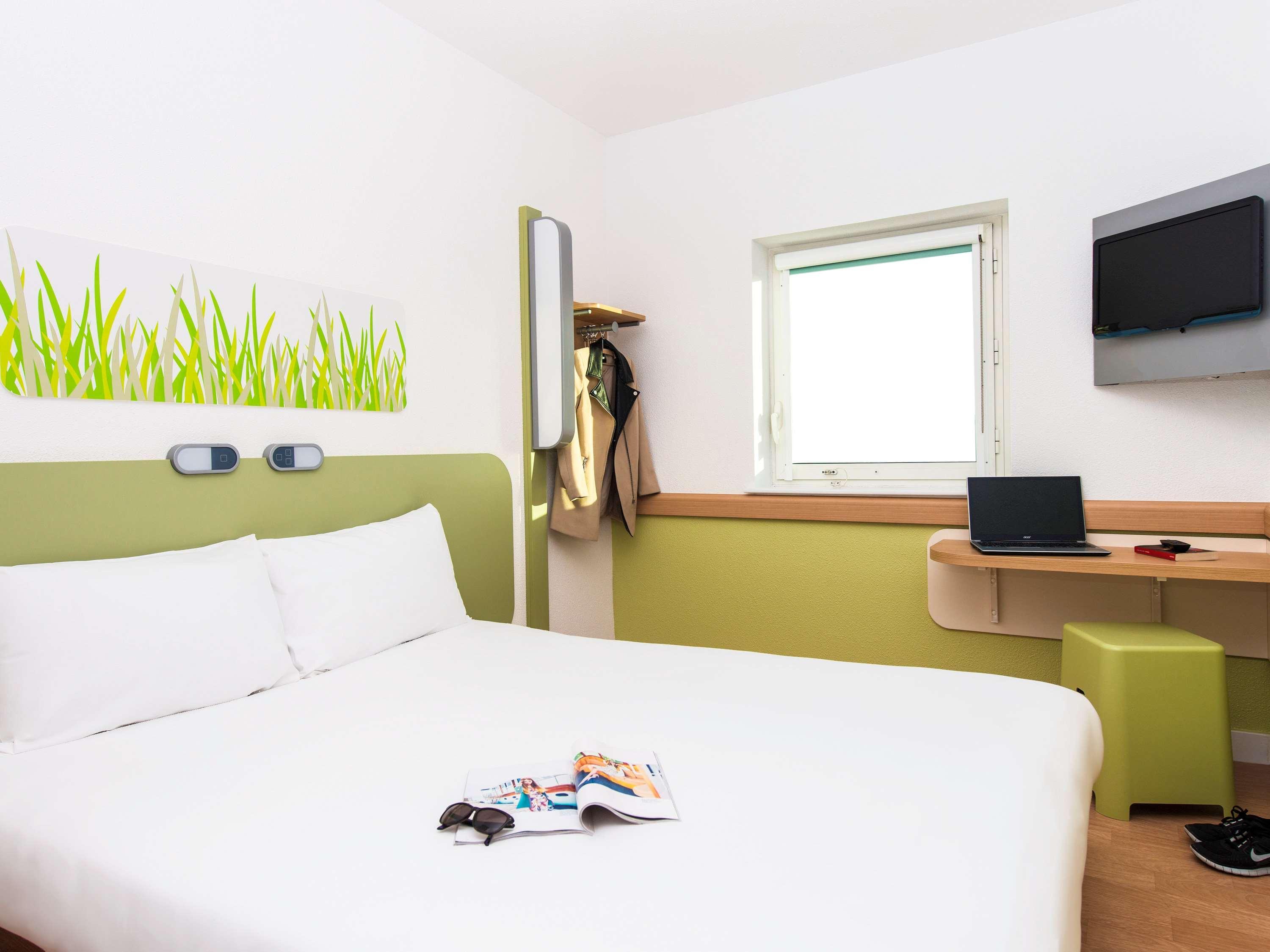 Ibis Budget Manchester Salford Quays Bagian luar foto