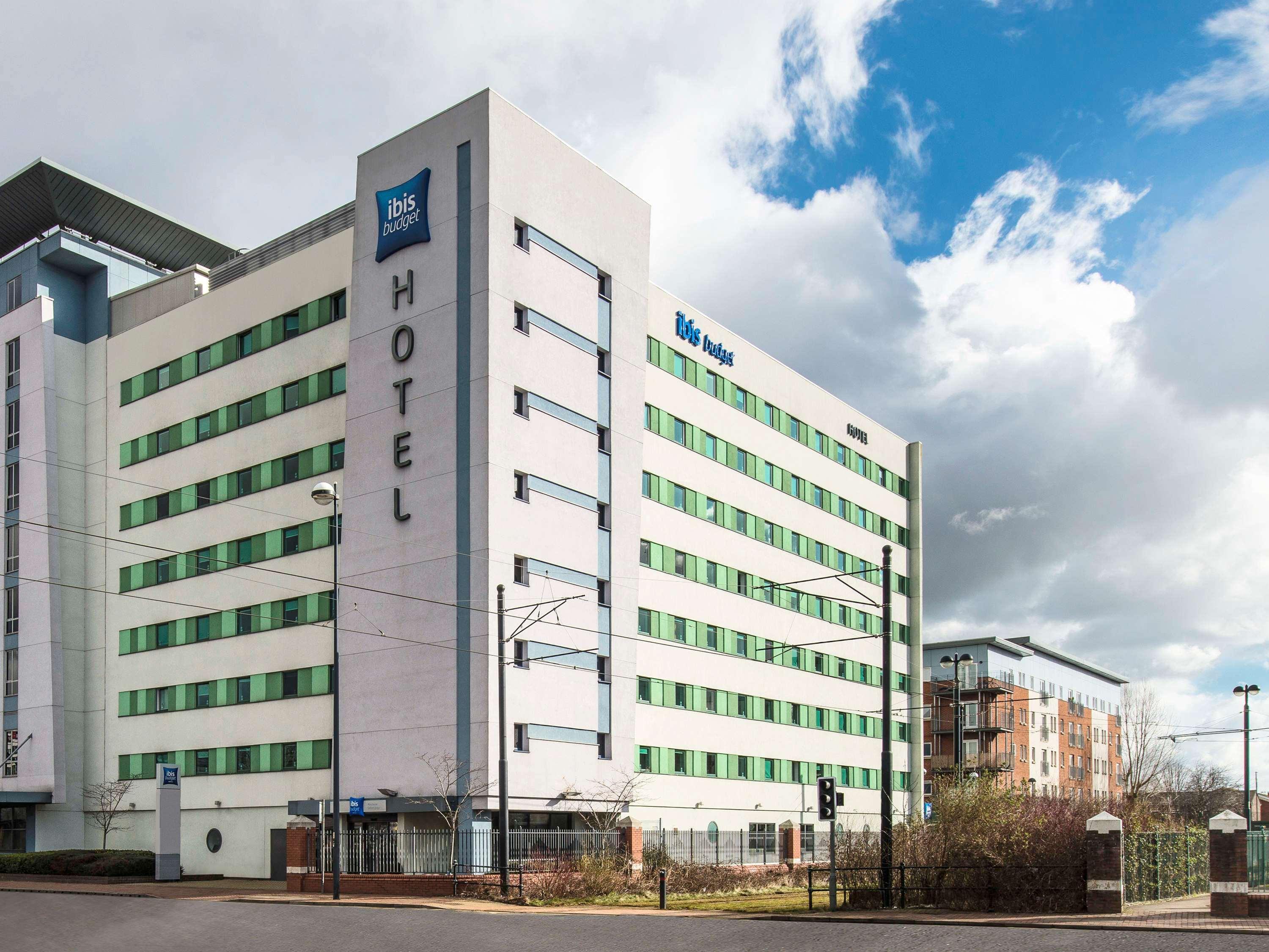 Ibis Budget Manchester Salford Quays Bagian luar foto