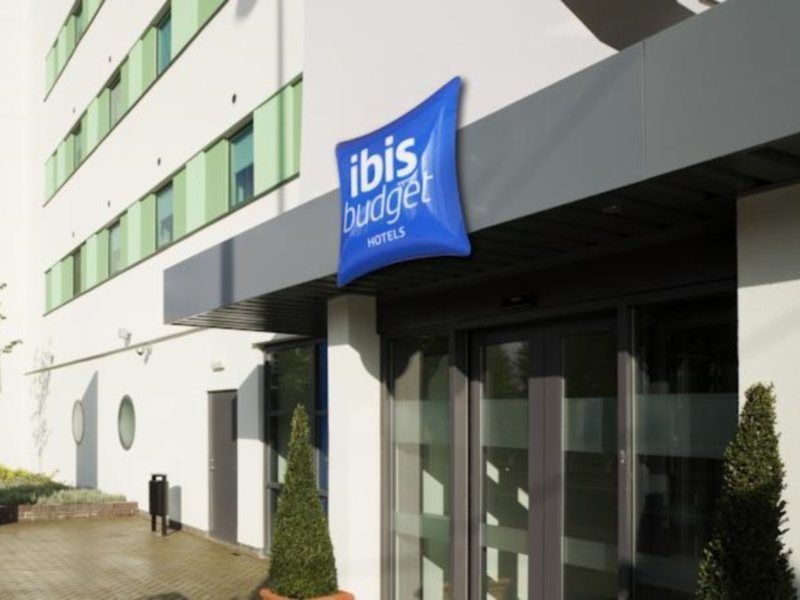 Ibis Budget Manchester Salford Quays Bagian luar foto