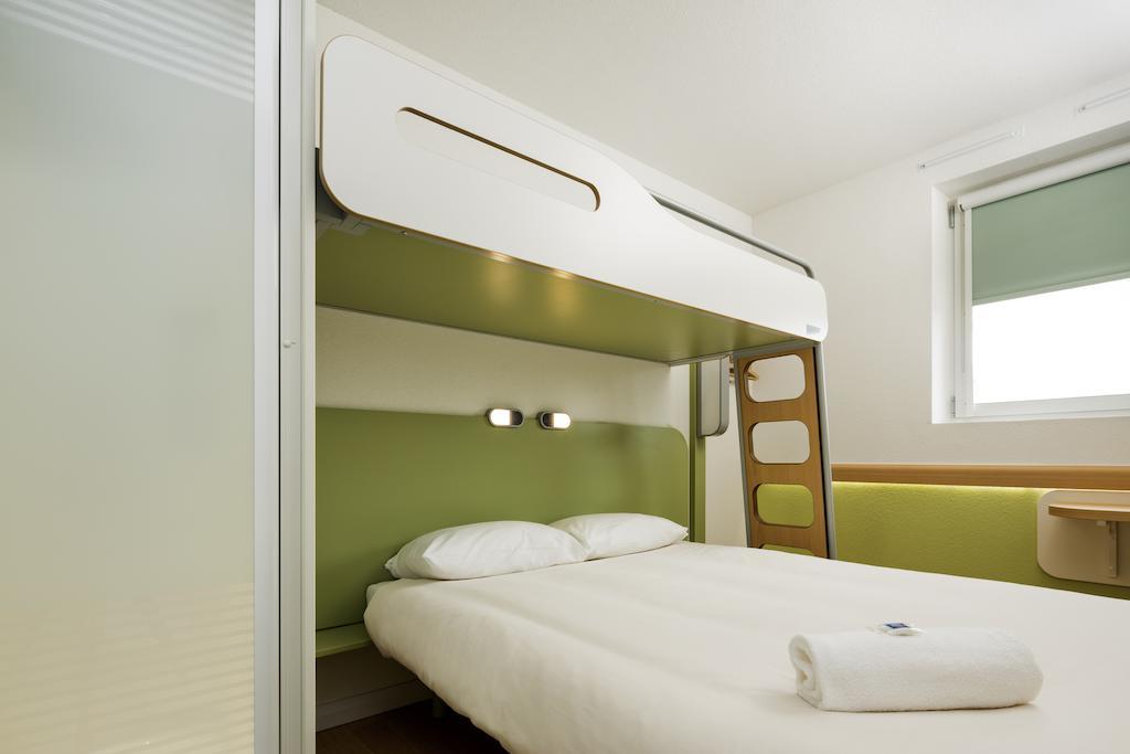 Ibis Budget Manchester Salford Quays Bagian luar foto