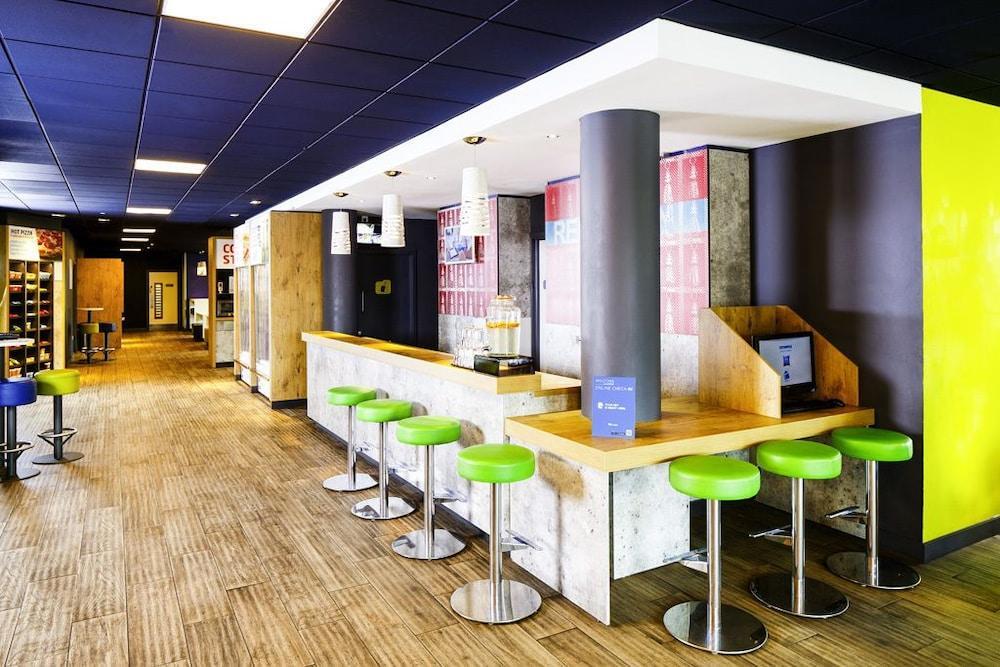 Ibis Budget Manchester Salford Quays Bagian luar foto