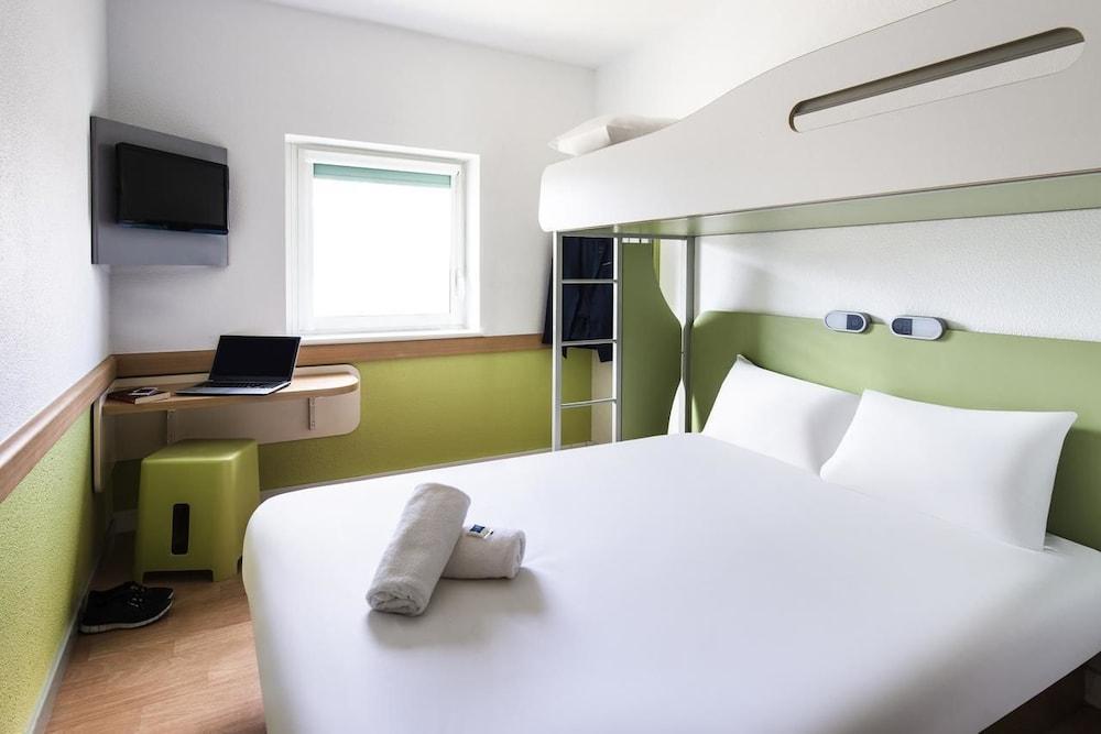 Ibis Budget Manchester Salford Quays Bagian luar foto